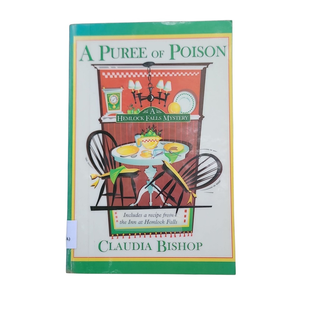 A Puree of Poison Claudia Bishop Hemlock Falls Mystery Large Print Book